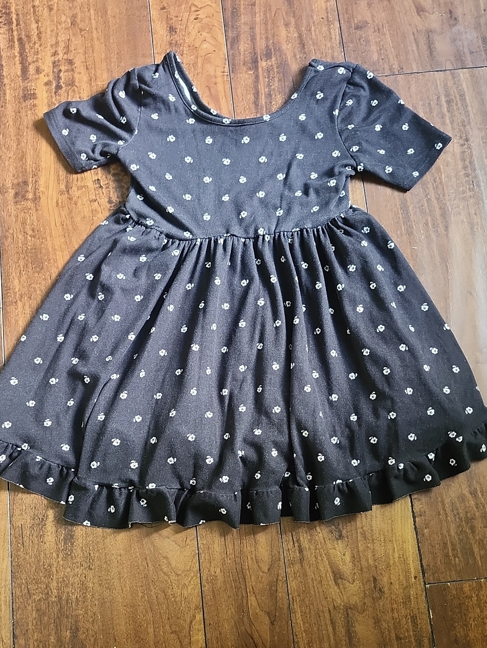 3/$15! Chenault Girl 5t Black Floral Short-Sleeve Twirl Dress